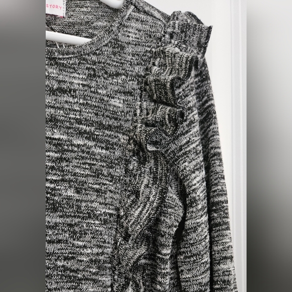 *2 for $20*Girls Sweater Dress with Ruffles on top 6X - Picture 2 of 8